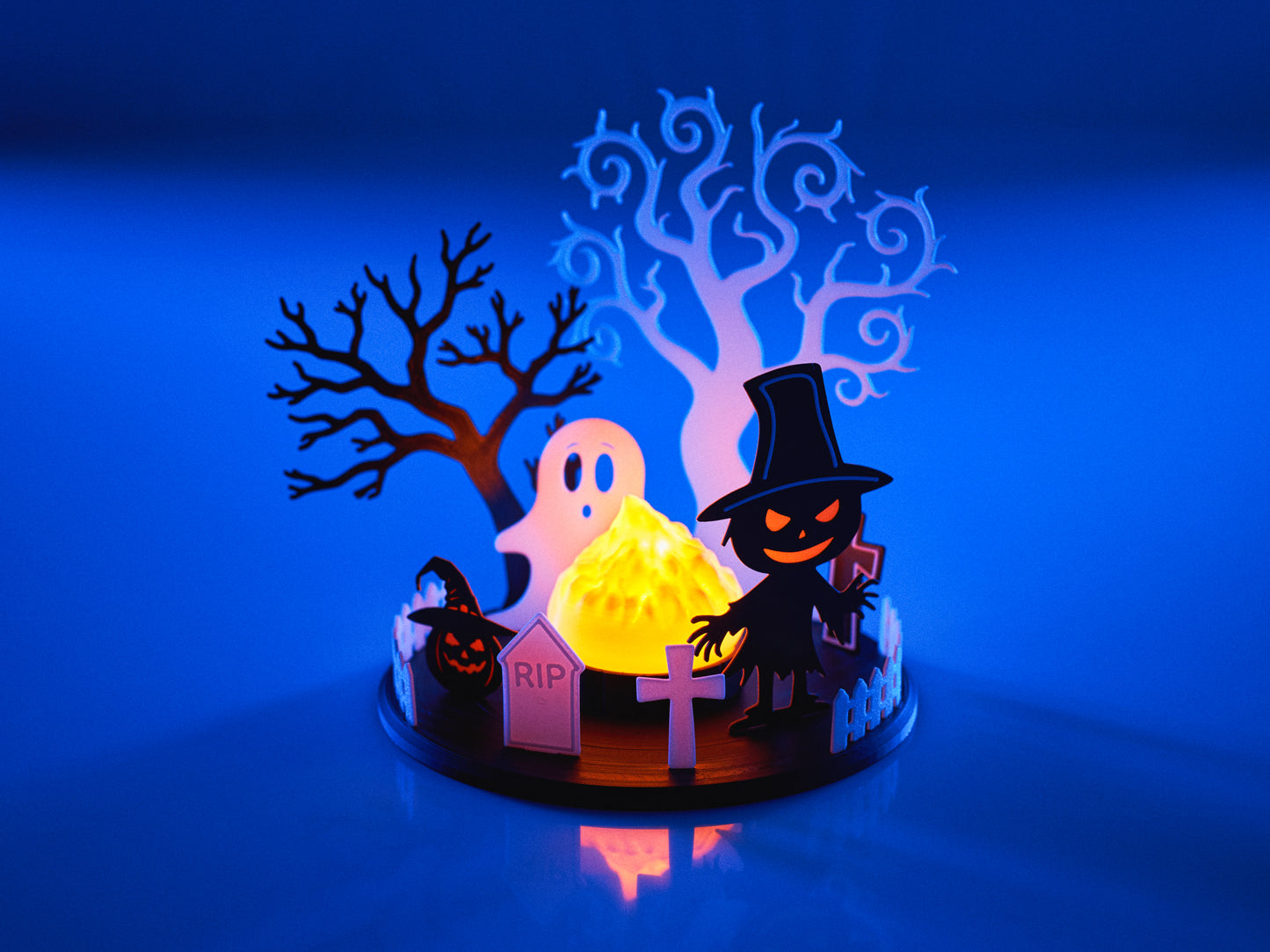 Leuchtendes Halloween-Diorama